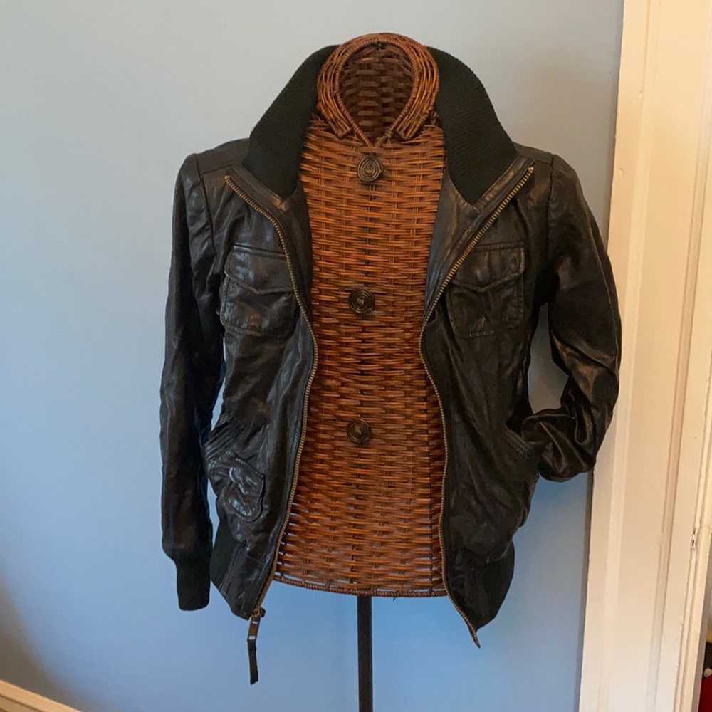 Fossil 100% real leather bomber coat